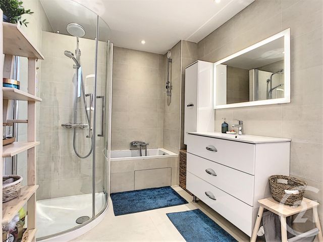 Appartement F3 à vendre - 3 pièces - 80.27 m2 - MOUGINS - 06 - PROVENCE-ALPES-COTE-D-AZUR - Century 21 Coast And Country Appartement F3 à vendre - 3 pièces - 80.27 m2 - MOUGINS - 06 - PROVENCE-ALPES-COTE-D-AZUR - Century 21 Coast And Country