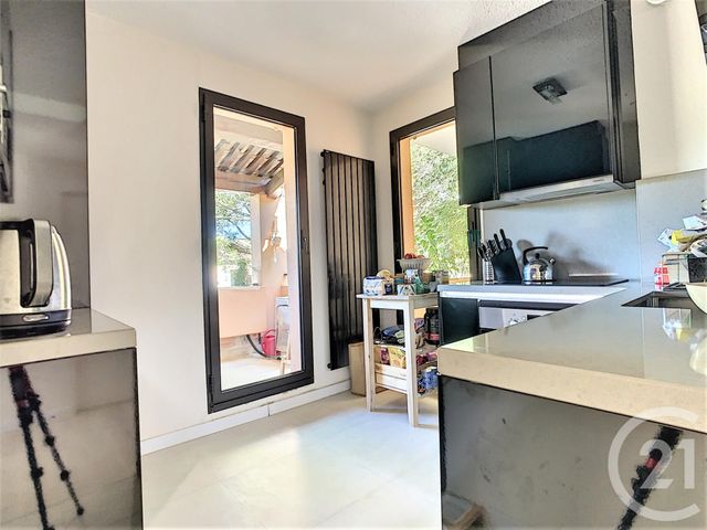 Appartement F3 à vendre - 3 pièces - 80.27 m2 - MOUGINS - 06 - PROVENCE-ALPES-COTE-D-AZUR - Century 21 Coast And Country Appartement F3 à vendre - 3 pièces - 80.27 m2 - MOUGINS - 06 - PROVENCE-ALPES-COTE-D-AZUR - Century 21 Coast And Country