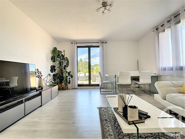 Appartement F3 à vendre - 3 pièces - 80.27 m2 - MOUGINS - 06 - PROVENCE-ALPES-COTE-D-AZUR - Century 21 Coast And Country Appartement F3 à vendre - 3 pièces - 80.27 m2 - MOUGINS - 06 - PROVENCE-ALPES-COTE-D-AZUR - Century 21 Coast And Country