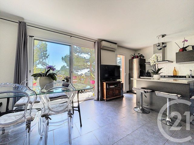 Appartement F3 à vendre - 3 pièces - 71.0 m2 - MOUGINS - 06 - PROVENCE-ALPES-COTE-D-AZUR - Century 21 Coast And Country Appartement F3 à vendre - 3 pièces - 71.0 m2 - MOUGINS - 06 - PROVENCE-ALPES-COTE-D-AZUR - Century 21 Coast And Country
