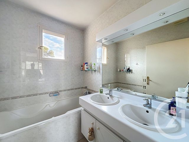 maison à vendre - 4 pièces - 107.0 m2 - MOUGINS - 06 - PROVENCE-ALPES-COTE-D-AZUR - Century 21 Coast And Country