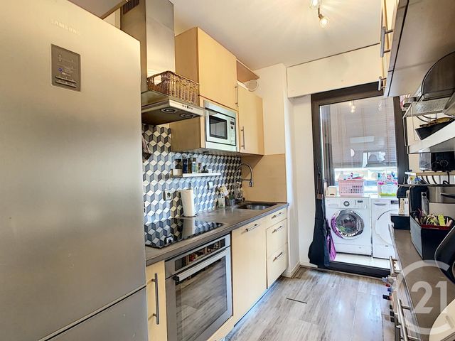 Appartement F4 à vendre - 4 pièces - 85.58 m2 - MOUGINS - 06 - PROVENCE-ALPES-COTE-D-AZUR - Century 21 Coast And Country Appartement F4 à vendre - 4 pièces - 85.58 m2 - MOUGINS - 06 - PROVENCE-ALPES-COTE-D-AZUR - Century 21 Coast And Country