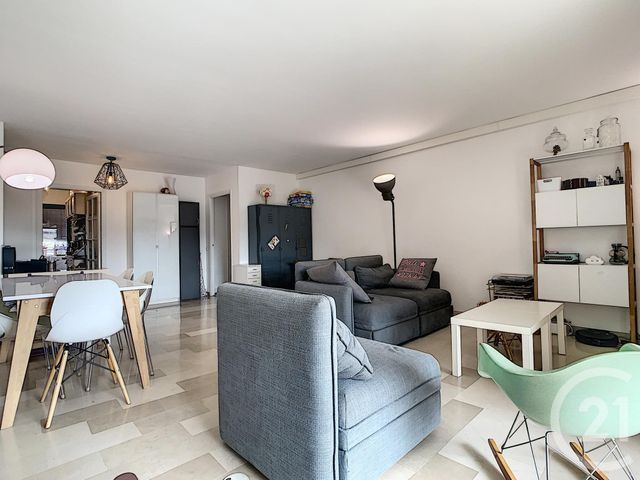 Appartement F4 à vendre - 4 pièces - 85.58 m2 - MOUGINS - 06 - PROVENCE-ALPES-COTE-D-AZUR - Century 21 Coast And Country Appartement F4 à vendre - 4 pièces - 85.58 m2 - MOUGINS - 06 - PROVENCE-ALPES-COTE-D-AZUR - Century 21 Coast And Country