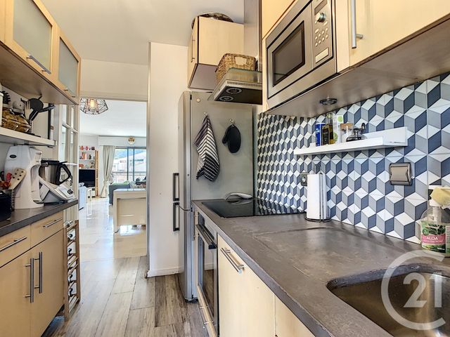 Appartement F4 à vendre - 4 pièces - 85.58 m2 - MOUGINS - 06 - PROVENCE-ALPES-COTE-D-AZUR - Century 21 Coast And Country Appartement F4 à vendre - 4 pièces - 85.58 m2 - MOUGINS - 06 - PROVENCE-ALPES-COTE-D-AZUR - Century 21 Coast And Country