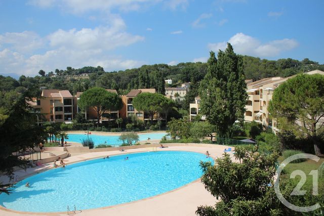 Appartement F4 à vendre - 4 pièces - 85.58 m2 - MOUGINS - 06 - PROVENCE-ALPES-COTE-D-AZUR - Century 21 Coast And Country Appartement F4 à vendre - 4 pièces - 85.58 m2 - MOUGINS - 06 - PROVENCE-ALPES-COTE-D-AZUR - Century 21 Coast And Country
