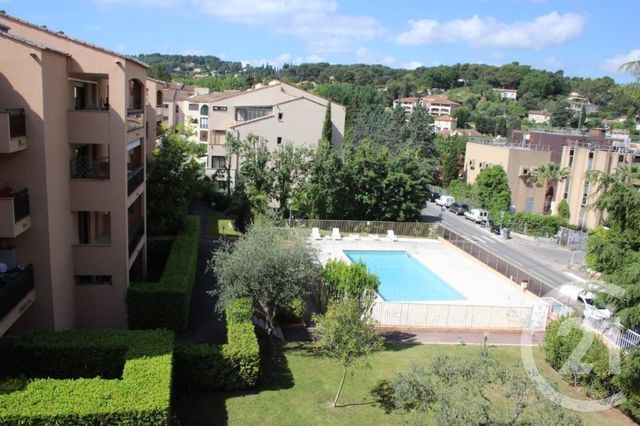 Appartement F4 à vendre - 4 pièces - 85.58 m2 - MOUGINS - 06 - PROVENCE-ALPES-COTE-D-AZUR - Century 21 Coast And Country Appartement F4 à vendre - 4 pièces - 85.58 m2 - MOUGINS - 06 - PROVENCE-ALPES-COTE-D-AZUR - Century 21 Coast And Country