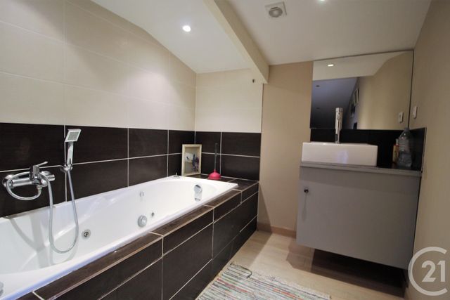 maison à vendre - 7 pièces - 194.0 m2 - LA ROQUETTE SUR SIAGNE - 06 - PROVENCE-ALPES-COTE-D-AZUR - Century 21 Coast And Country maison à vendre - 7 pièces - 194.0 m2 - LA ROQUETTE SUR SIAGNE - 06 - PROVENCE-ALPES-COTE-D-AZUR - Century 21 Coast And Country