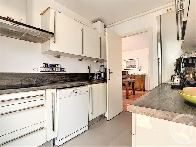 Appartement F3 à vendre - 3 pièces - 66.58 m2 - MOUGINS - 06 - PROVENCE-ALPES-COTE-D-AZUR - Century 21 Coast And Country Appartement F3 à vendre - 3 pièces - 66.58 m2 - MOUGINS - 06 - PROVENCE-ALPES-COTE-D-AZUR - Century 21 Coast And Country