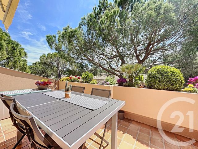 Appartement F3 à vendre - 3 pièces - 66.58 m2 - MOUGINS - 06 - PROVENCE-ALPES-COTE-D-AZUR - Century 21 Coast And Country Appartement F3 à vendre - 3 pièces - 66.58 m2 - MOUGINS - 06 - PROVENCE-ALPES-COTE-D-AZUR - Century 21 Coast And Country