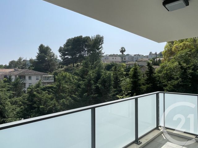 Afficher la photo en grand Appartement F3 à vendre - 3 pièces - 62.5 m2 - MOUGINS - 06 - PROVENCE-ALPES-COTE-D-AZUR - Century 21 Coast And Country