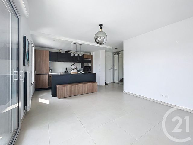 Afficher la photo en grand Appartement F3 à vendre - 3 pièces - 62.5 m2 - MOUGINS - 06 - PROVENCE-ALPES-COTE-D-AZUR - Century 21 Coast And Country