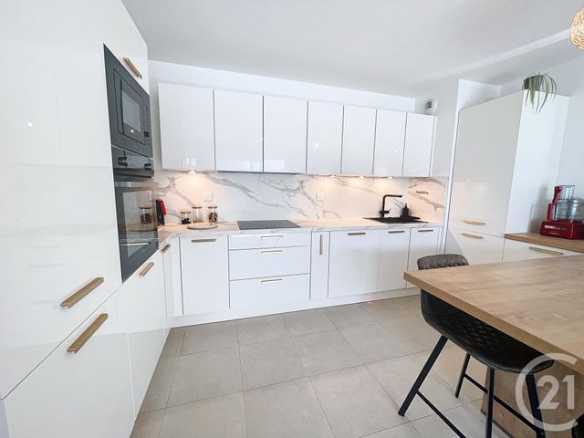 Appartement F3 à vendre - 3 pièces - 63.0 m2 - LE CANNET - 06 - PROVENCE-ALPES-COTE-D-AZUR - Century 21 Coast And Country