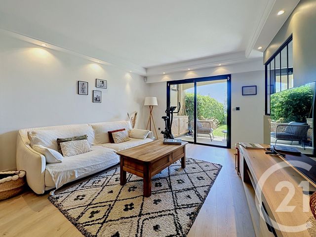 Appartement à vendre - 5 pièces - 115.0 m2 - MOUGINS - 06 - PROVENCE-ALPES-COTE-D-AZUR - Century 21 Coast And Country