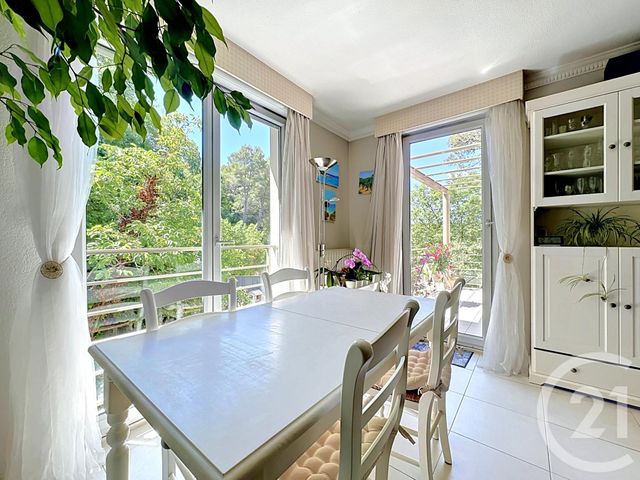 Appartement F3 à vendre - 3 pièces - 75.0 m2 - MOUGINS - 06 - PROVENCE-ALPES-COTE-D-AZUR - Century 21 Coast And Country