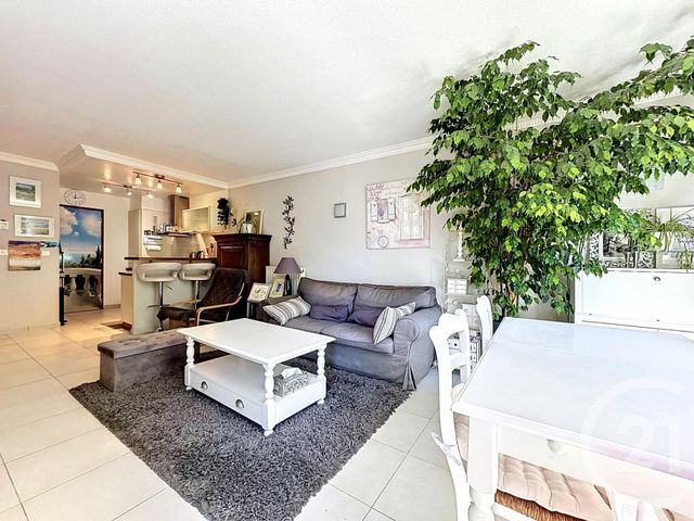 Appartement F3 à vendre - 3 pièces - 75.0 m2 - MOUGINS - 06 - PROVENCE-ALPES-COTE-D-AZUR - Century 21 Coast And Country
