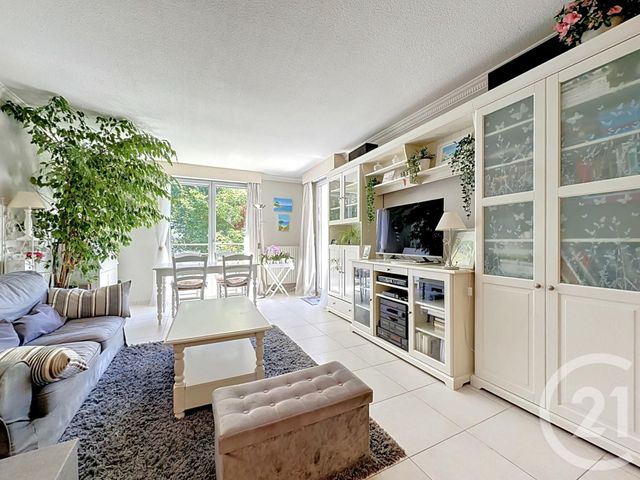 Appartement F3 à vendre - 3 pièces - 75.0 m2 - MOUGINS - 06 - PROVENCE-ALPES-COTE-D-AZUR - Century 21 Coast And Country