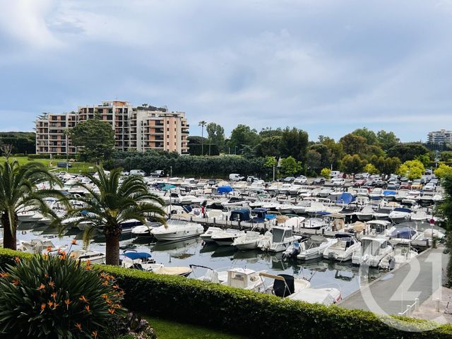 Appartement F3 à vendre - 3 pièces - 72.18 m2 - MANDELIEU LA NAPOULE - 06 - PROVENCE-ALPES-COTE-D-AZUR - Century 21 Coast And Country
