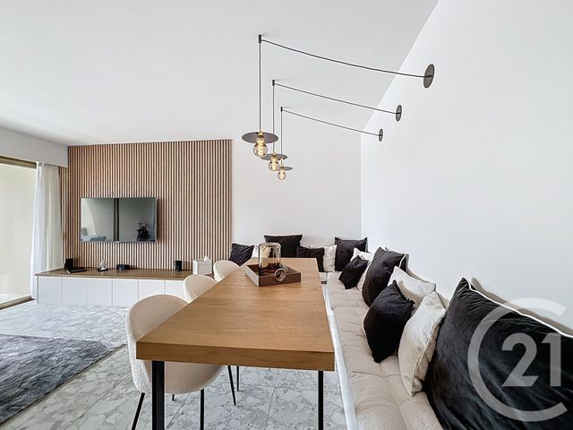 Appartement F3 à vendre - 3 pièces - 72.18 m2 - MANDELIEU LA NAPOULE - 06 - PROVENCE-ALPES-COTE-D-AZUR - Century 21 Coast And Country