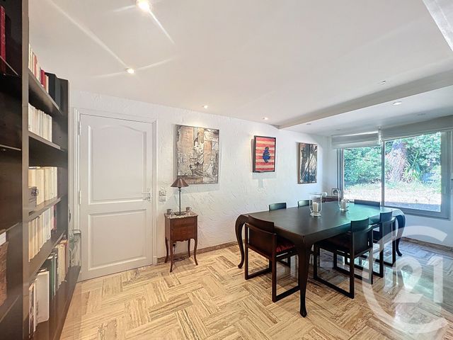 Afficher la photo en grand maison à vendre - 6 pièces - 177.27 m2 - MOUGINS - 06 - PROVENCE-ALPES-COTE-D-AZUR - Century 21 Coast And Country