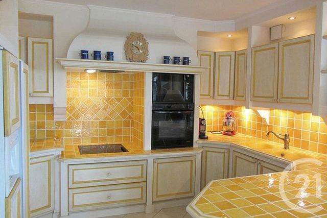 Afficher la photo en grand Appartement à vendre - 4 pièces - 132.0 m2 - MOUGINS - 06 - PROVENCE-ALPES-COTE-D-AZUR - Century 21 Coast And Country