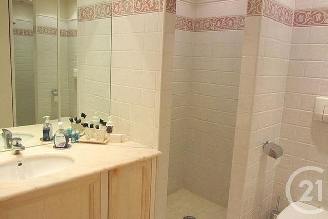 Afficher la photo en grand Appartement à vendre - 4 pièces - 132.0 m2 - MOUGINS - 06 - PROVENCE-ALPES-COTE-D-AZUR - Century 21 Coast And Country