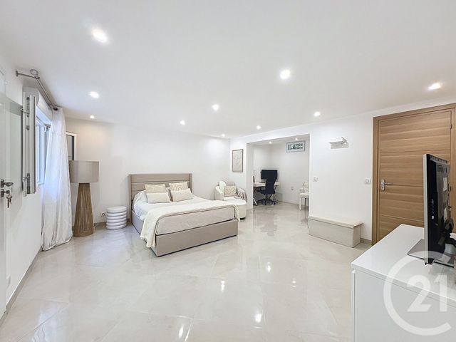 Appartement F4 à vendre - 4 pièces - 113.75 m2 - CANNES - 06 - PROVENCE-ALPES-COTE-D-AZUR - Century 21 Coast And Country