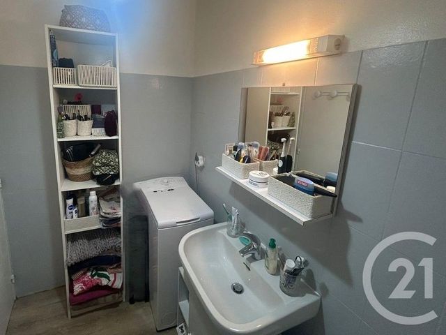 Appartement F2 à vendre - 2 pièces - 39.9 m2 - LE CANNET - 06 - PROVENCE-ALPES-COTE-D-AZUR - Century 21 Coast And Country