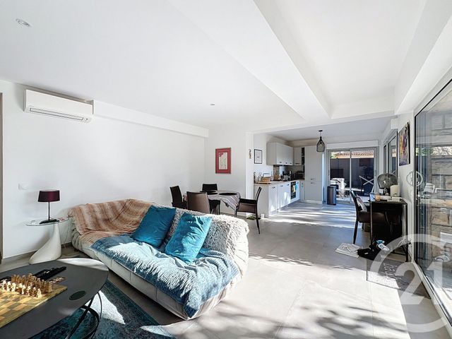 Afficher la photo en grand Appartement F3 à vendre - 3 pièces - 79.85 m2 - MOUANS SARTOUX - 06 - PROVENCE-ALPES-COTE-D-AZUR - Century 21 Coast And Country