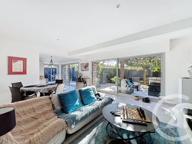 Afficher la photo en grand Appartement F3 à vendre - 3 pièces - 79.85 m2 - MOUANS SARTOUX - 06 - PROVENCE-ALPES-COTE-D-AZUR - Century 21 Coast And Country