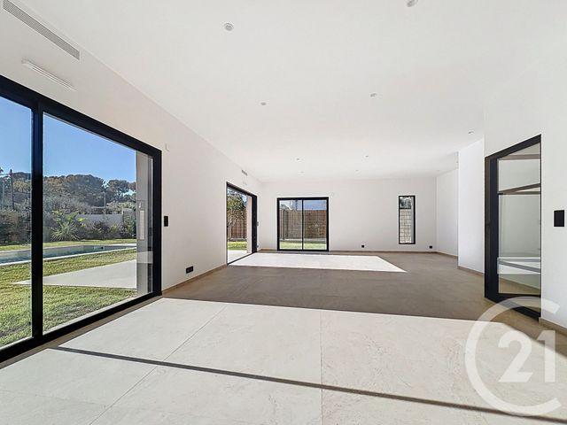 maison à vendre - 4 pièces - 160.0 m2 - MOUGINS - 06 - PROVENCE-ALPES-COTE-D-AZUR - Century 21 Coast And Country