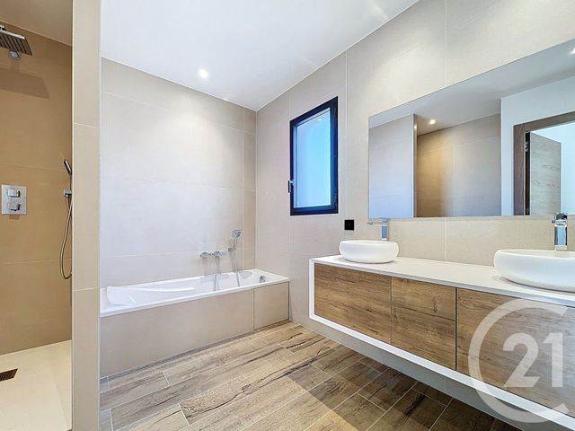 maison à vendre - 4 pièces - 160.0 m2 - MOUGINS - 06 - PROVENCE-ALPES-COTE-D-AZUR - Century 21 Coast And Country