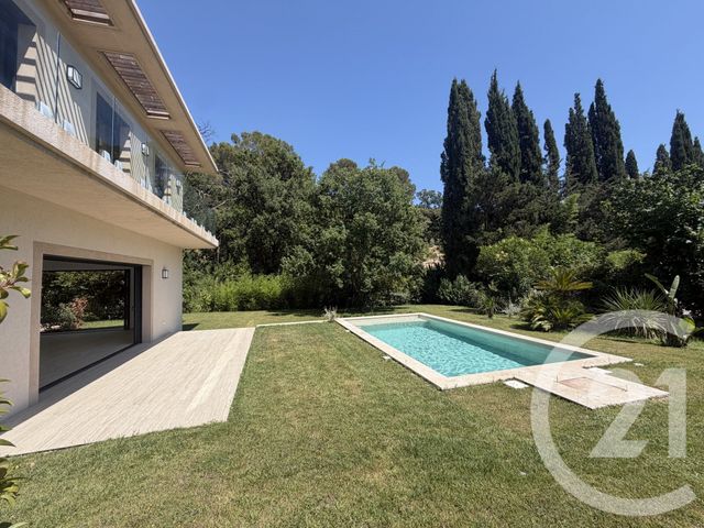 maison à vendre - 4 pièces - 160.0 m2 - MOUGINS - 06 - PROVENCE-ALPES-COTE-D-AZUR - Century 21 Coast And Country