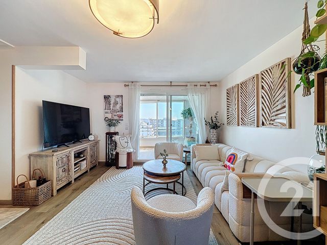 Appartement F4 à vendre - 4 pièces - 80.02 m2 - LE GOLFE JUAN - 06 - PROVENCE-ALPES-COTE-D-AZUR - Century 21 Coast And Country