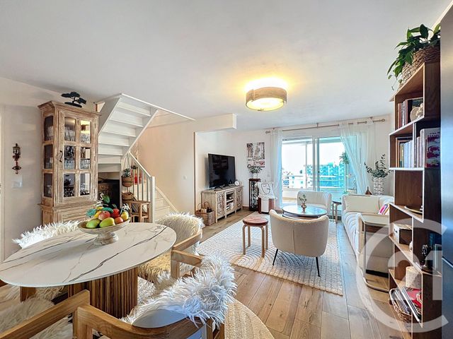 Appartement F4 à vendre - 4 pièces - 80.02 m2 - LE GOLFE JUAN - 06 - PROVENCE-ALPES-COTE-D-AZUR - Century 21 Coast And Country