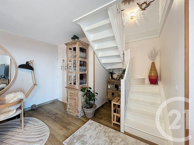 Appartement F4 à vendre - 4 pièces - 80.02 m2 - LE GOLFE JUAN - 06 - PROVENCE-ALPES-COTE-D-AZUR - Century 21 Coast And Country