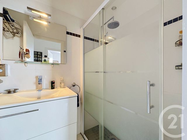 maison à vendre - 5 pièces - 145.0 m2 - VILLENEUVE LOUBET - 06 - PROVENCE-ALPES-COTE-D-AZUR - Century 21 Coast And Country