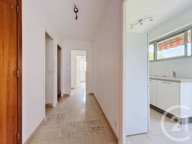 Appartement à vendre - 3 pièces - 62.7 m2 - CANNES LA BOCCA - 06 - PROVENCE-ALPES-COTE-D-AZUR - Century 21 Coast And Country