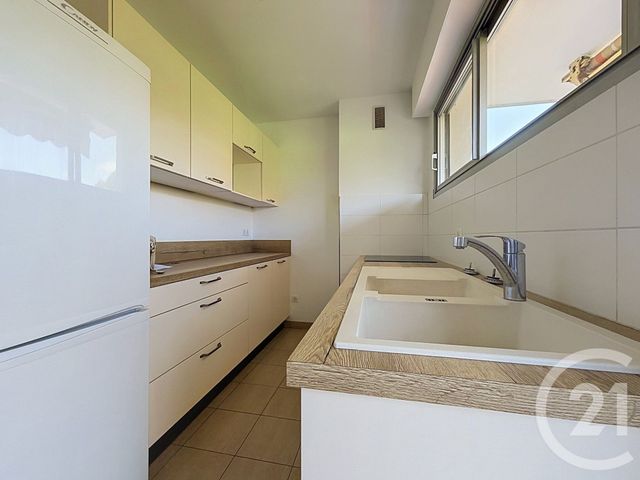 Appartement à vendre - 3 pièces - 62.7 m2 - CANNES LA BOCCA - 06 - PROVENCE-ALPES-COTE-D-AZUR - Century 21 Coast And Country