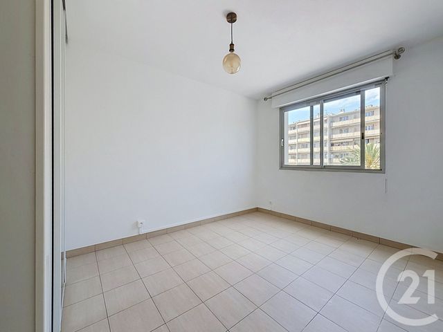 Appartement à vendre - 3 pièces - 62.7 m2 - CANNES LA BOCCA - 06 - PROVENCE-ALPES-COTE-D-AZUR - Century 21 Coast And Country