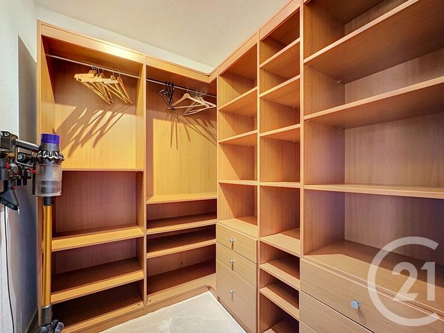 Appartement F5 à vendre - 5 pièces - 127.0 m2 - MOUGINS - 06 - PROVENCE-ALPES-COTE-D-AZUR - Century 21 Coast And Country