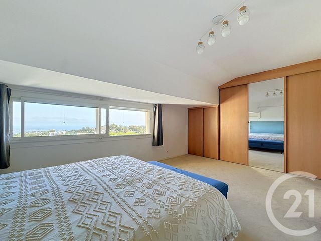 Appartement F5 à vendre - 5 pièces - 127.0 m2 - MOUGINS - 06 - PROVENCE-ALPES-COTE-D-AZUR - Century 21 Coast And Country