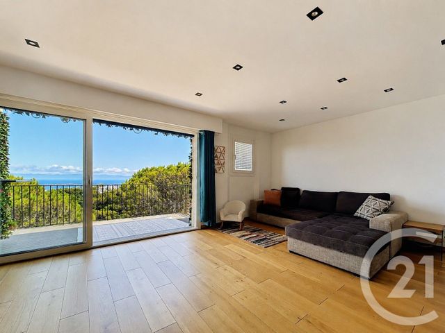 Appartement F5 à vendre - 5 pièces - 127.0 m2 - MOUGINS - 06 - PROVENCE-ALPES-COTE-D-AZUR - Century 21 Coast And Country