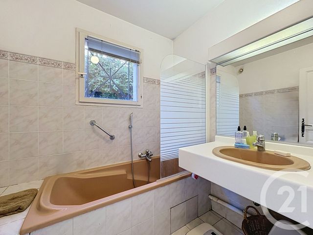 maison à vendre - 4 pièces - 131.0 m2 - MOUGINS - 06 - PROVENCE-ALPES-COTE-D-AZUR - Century 21 Coast And Country