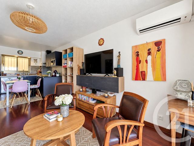 Appartement F2 à vendre - 2 pièces - 46.0 m2 - MOUGINS - 06 - PROVENCE-ALPES-COTE-D-AZUR - Century 21 Coast And Country