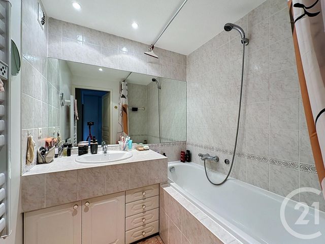 Appartement F3 à vendre - 3 pièces - 65.0 m2 - MOUGINS - 06 - PROVENCE-ALPES-COTE-D-AZUR - Century 21 Coast And Country
