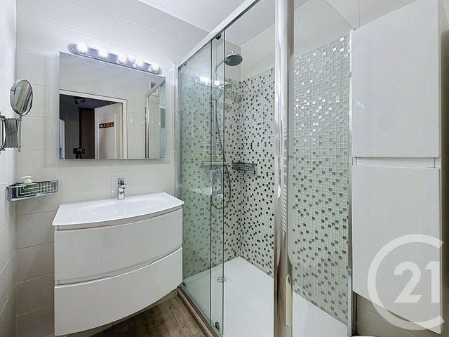 Appartement F2 à vendre - 2 pièces - 60.03 m2 - CANNES - 06 - PROVENCE-ALPES-COTE-D-AZUR - Century 21 Coast And Country