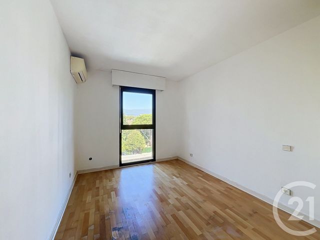 Appartement F4 à vendre - 4 pièces - 101.57 m2 - MOUGINS - 06 - PROVENCE-ALPES-COTE-D-AZUR - Century 21 Coast And Country