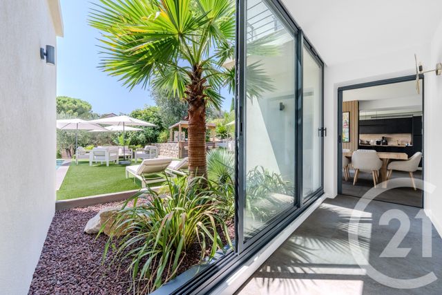 maison à vendre - 5 pièces - 183.0 m2 - MOUGINS - 06 - PROVENCE-ALPES-COTE-D-AZUR - Century 21 Coast And Country