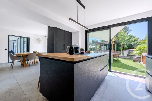maison à vendre - 5 pièces - 183.0 m2 - MOUGINS - 06 - PROVENCE-ALPES-COTE-D-AZUR - Century 21 Coast And Country