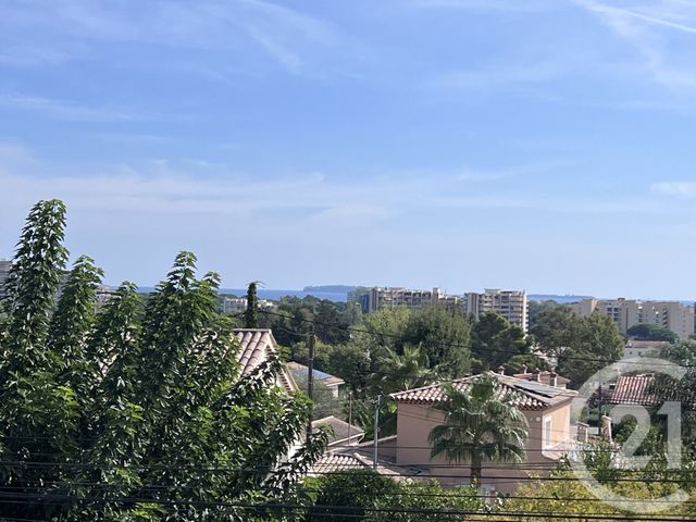 maison à vendre - 6 pièces - 147.49 m2 - MANDELIEU LA NAPOULE - 06 - PROVENCE-ALPES-COTE-D-AZUR - Century 21 Coast And Country